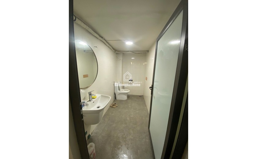 Cho thuê LÀ BIA, SPA, KD SẠCH MBKD Phố Trung Kính, Cầu Giấy 4 tầng, 140m2, 62 Triệu